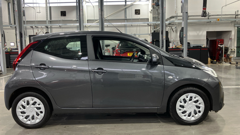 Toyota Aygo 1.0 VVT-i X-Play TSS 5dr Petrol Hatchback